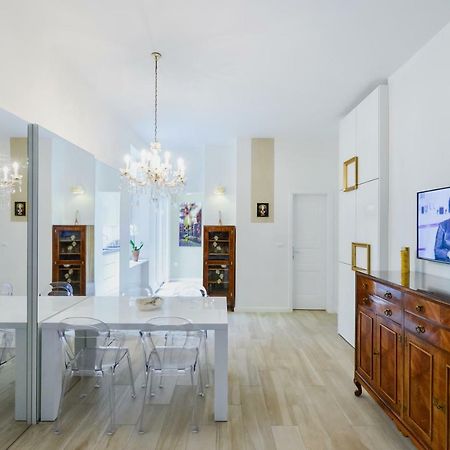 Slovenian Art Story Apartment ลูบลิยานา ภายนอก รูปภาพ
